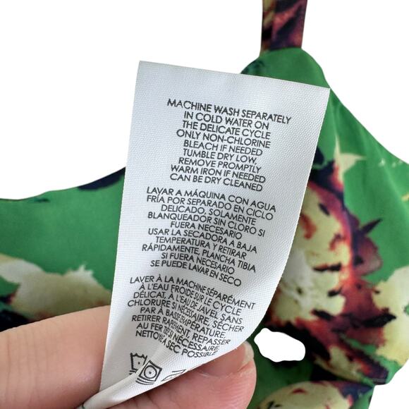 CAbi Green Floral Bloom 3264 Lightweight Adjustable Strap Ruffled Tank Blouse M - Picture 6 of 6